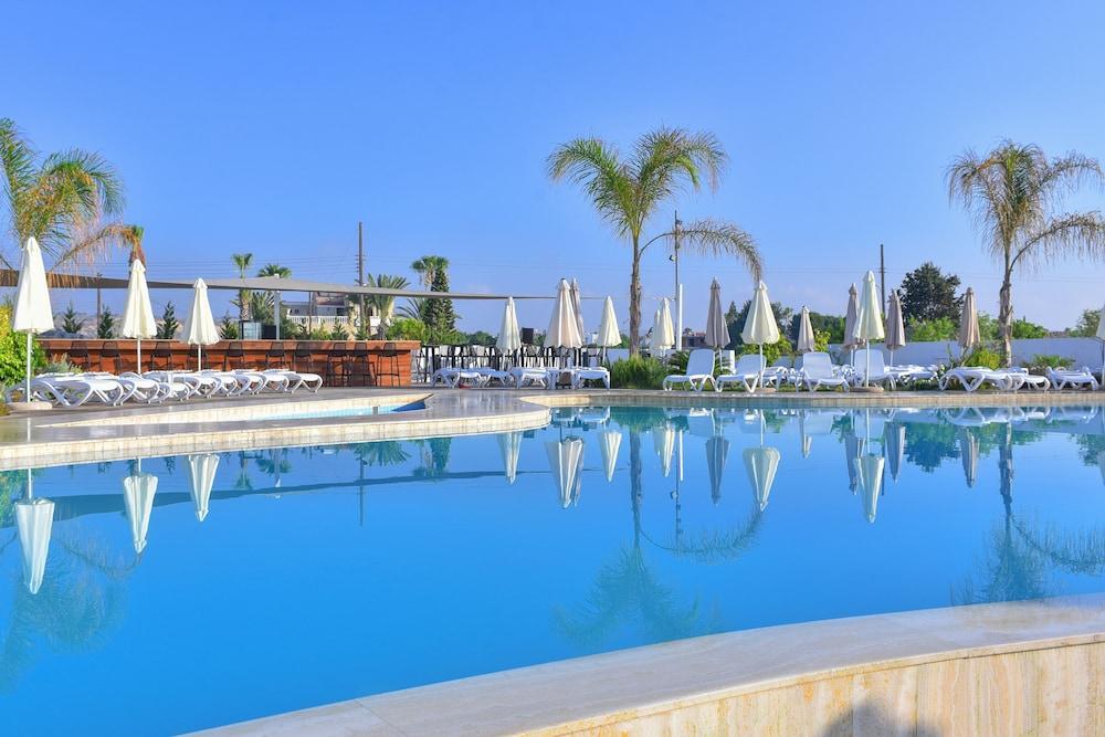 Lebay Beach Hotel Larnaca Exterior foto