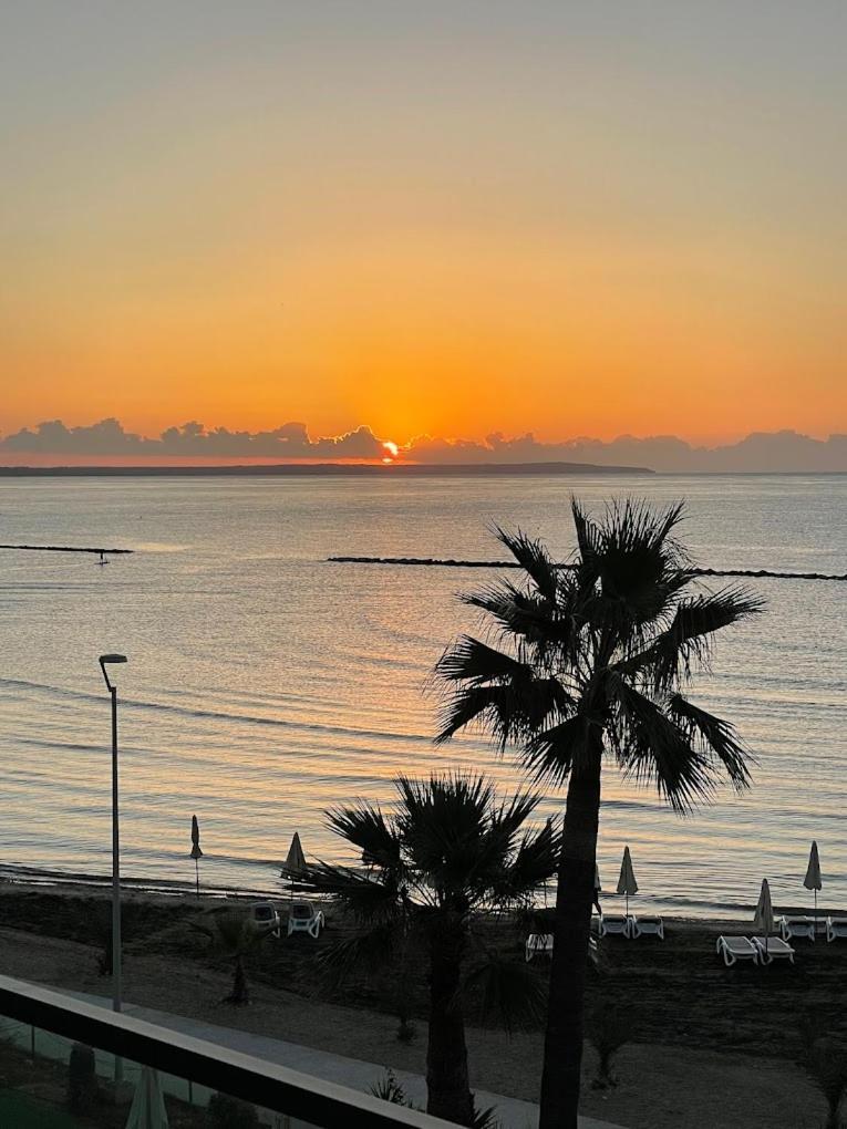 Lebay Beach Hotel Larnaca Exterior foto